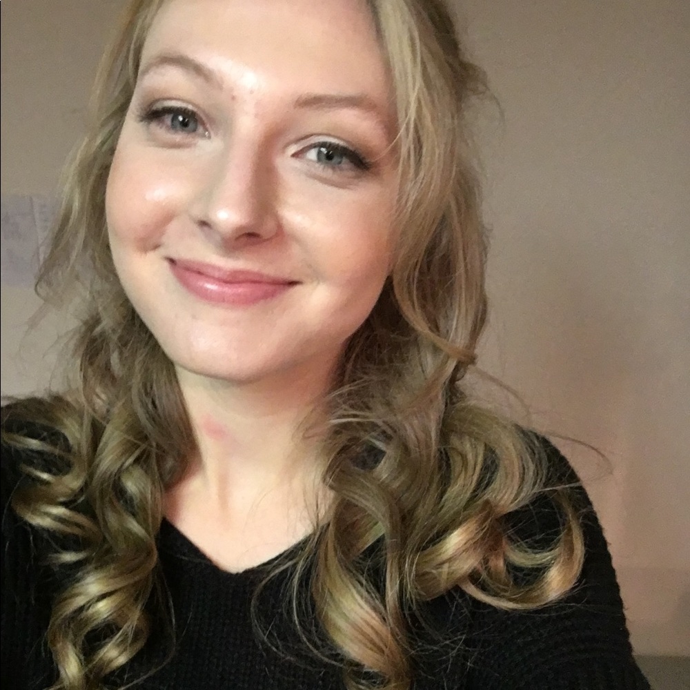 Meet your Posher, Alexus